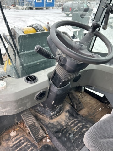 1454809-11 Kompaktlastare Kramer 5040 med skopa, gafflar, vikplog & sandspridare