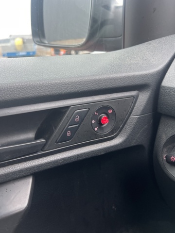 1351391-33 Volkswagen Caddy Van 1.6 TDI BMT Manuell, 102hk, -2016