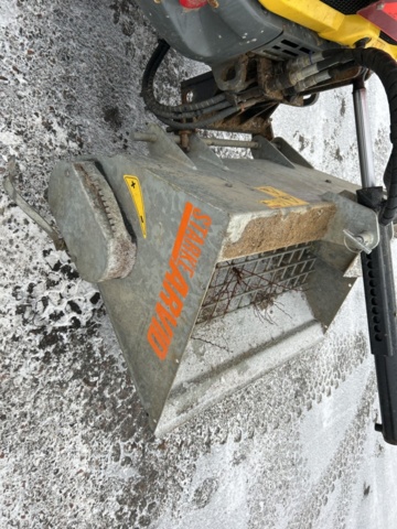 1454809-54 Kompaktlastare Kramer 5040 med skopa, gafflar, vikplog & sandspridare