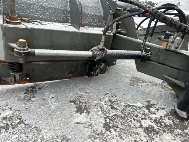 1454809-68 Kompaktlastare Kramer 5040 med skopa, gafflar, vikplog & sandspridare