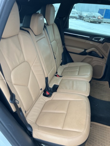 1454810-28 Porsche Cayenne Diesel TipTronic S, 245hk, 2014