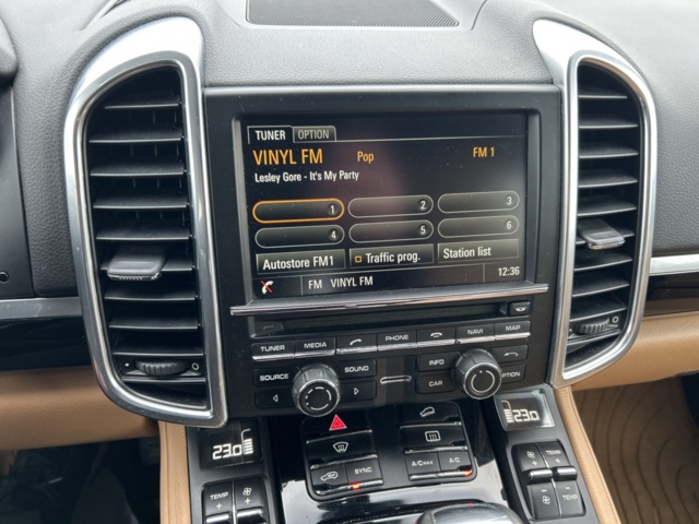 1454810-18 Porsche Cayenne Diesel TipTronic S, 245hk, 2014