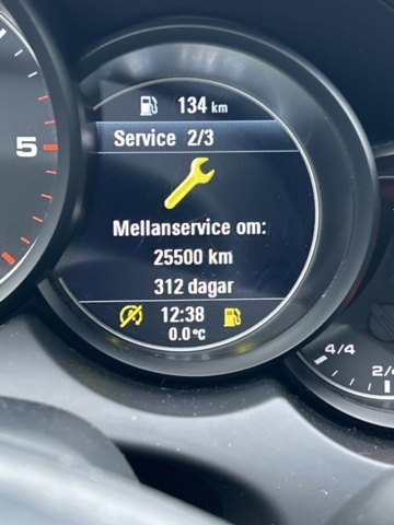 1454810-15 Porsche Cayenne Diesel TipTronic S, 245hk, 2014