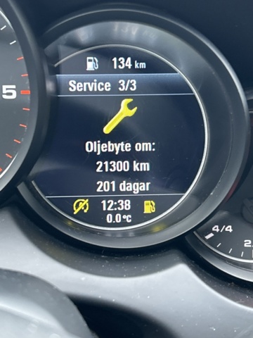 1454810-16 Porsche Cayenne Diesel TipTronic S, 245hk, 2014