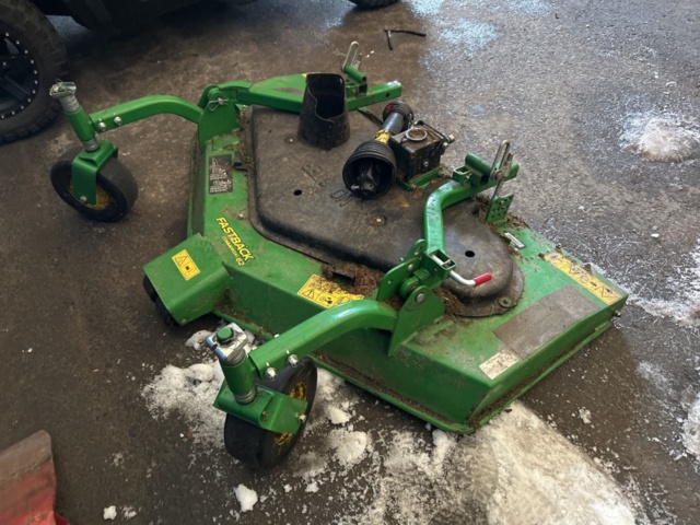 1454799-3 Cutting tires - John Deere Fastback commercial 62"