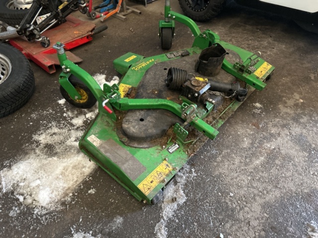 1454799-4 Cutting tires - John Deere Fastback commercial 62"