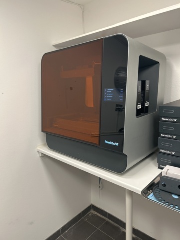 1470197-2 Formlabs 3L