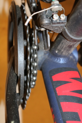 1416755-13 Bicycle White Bikes Trainer