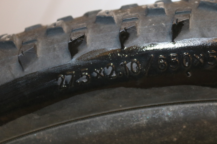 1416755-19 Bicycle White Bikes Trainer