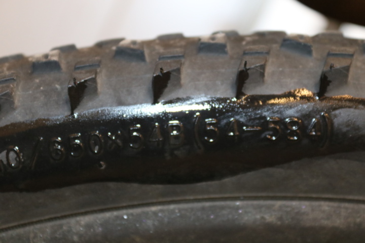 1416755-20 Bicycle White Bikes Trainer