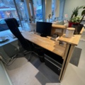 1424034-3 Receptionsdisk trä samt kontorsgeråd