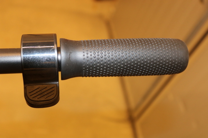 1416757-15 Electric Scooter E-Wheels