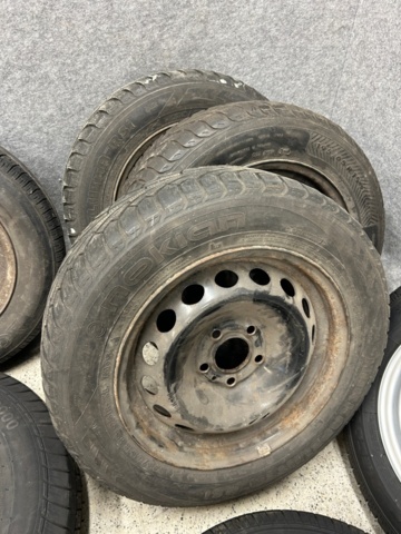 1436493-5 various tires on rims 10pcs