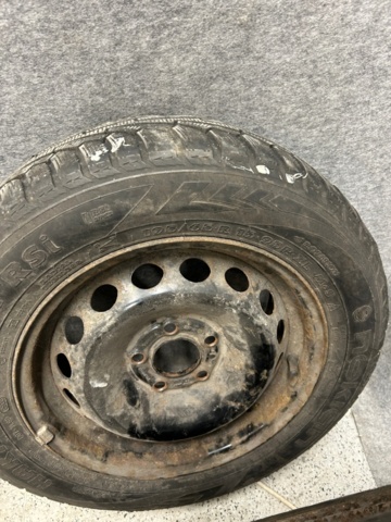 1436493-8 various tires on rims 10pcs