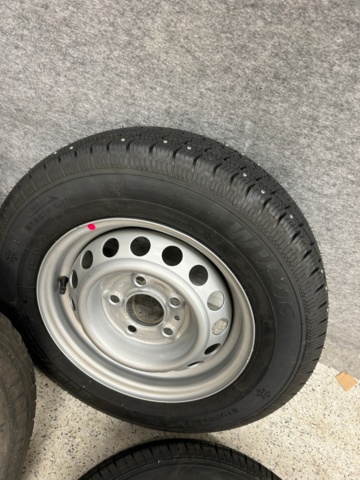 1436493-9 various tires on rims 10pcs