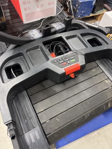 1443724-10 Löpband - Alpha Runner AR22.1 (demonterad, säljes i delar)