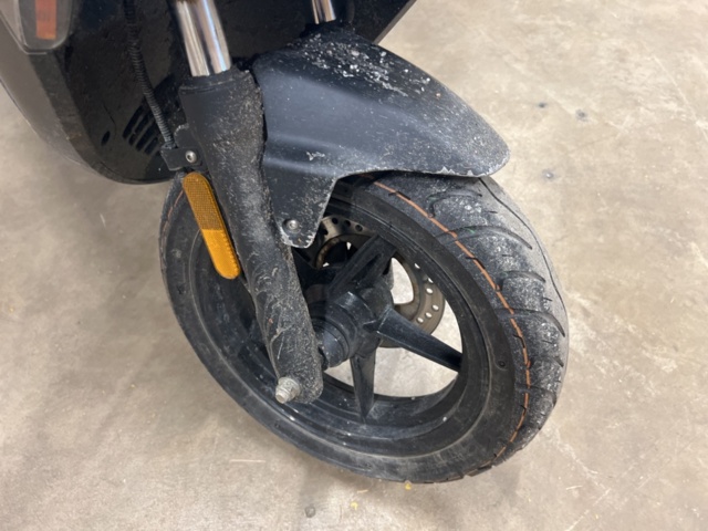 1351394-9 Moped - Invicta Semper -2024