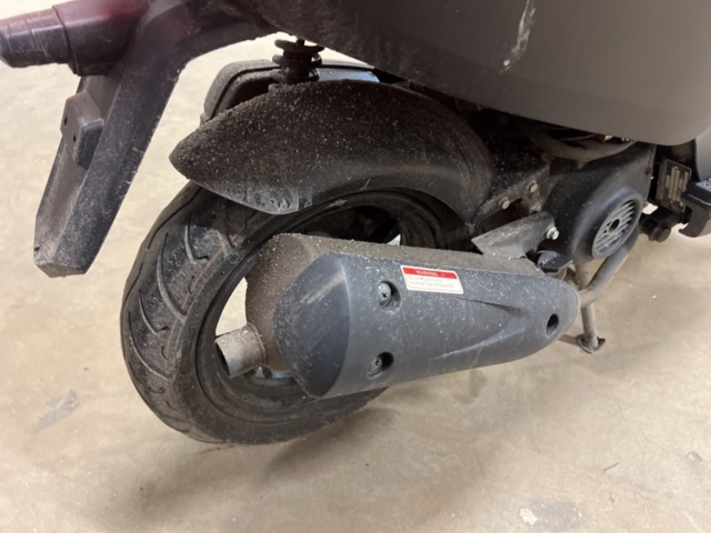 1351394-10 Moped - Invicta Semper -2024