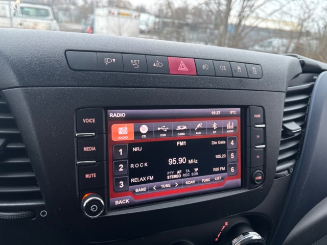 918941-16 Iveco Daily 35-160 Chassis Cab 2.3 JTD Hi-Matic, 156hp, 2018