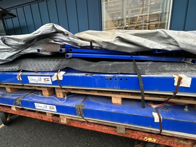 1411411-4 Fast arbetsplattform för industriell miljö – EDMO LIFT 1 styck