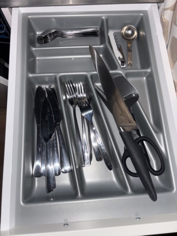 1443779-12 Möbler och köksutrustning