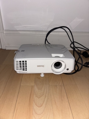 1443782-2 Projektor - Benq MS527