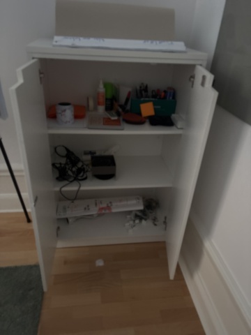 1443781-10 Kontorsinredning - Bord, stolar, whiteboardtavla, projektorduk, m.m