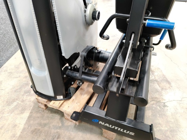 1476807-6 Leg press machine, Nautilus One
