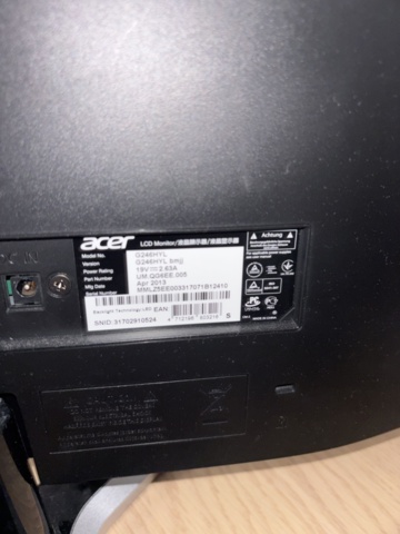 1443784-30 Kontorsinredning och elektronik -Skrivbord, stolar, skrivare, m.m