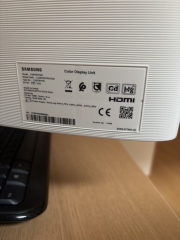 1443784-33 Kontorsinredning och elektronik -Skrivbord, stolar, skrivare, m.m