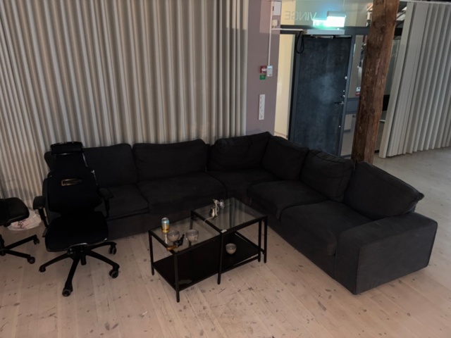 1410907-2 Office furniture - Sofa, office chairs, etc.