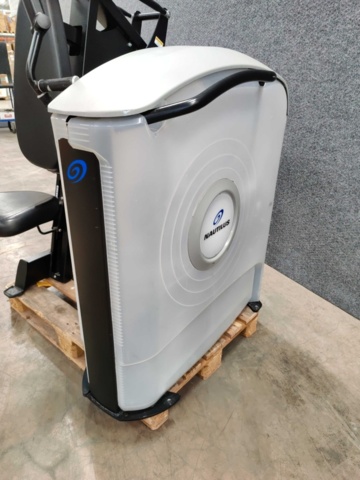 1476809-8 Chest press, Nautilus One