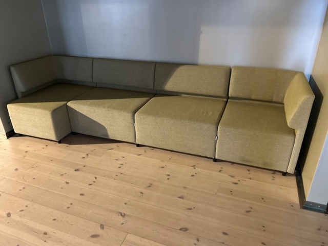 1410916-2 Dining table 2 pcs and sofa