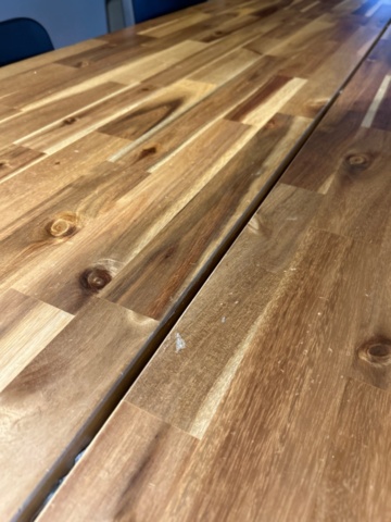 1410916-7 Dining table 2 pcs and sofa