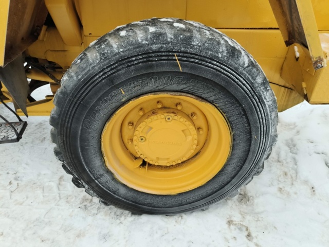 1401243-11 Lastmaskin Volvo L50 (Reparationsobjekt)