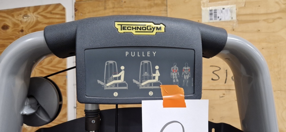1477036-2 Technogym seated rowing