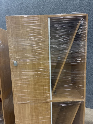 1476825-3 6 sections with changing cabinets