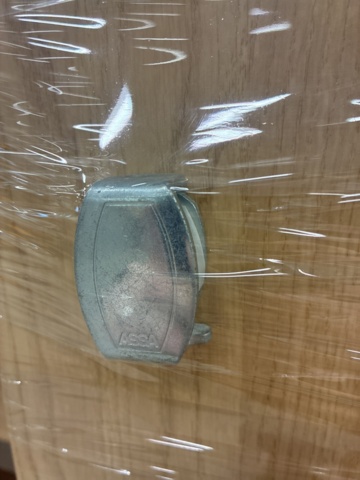 1476825-4 6 sections with changing cabinets