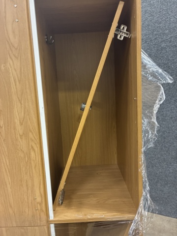 1476825-7 6 sections with changing cabinets