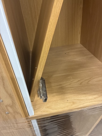 1476825-10 6 sections with changing cabinets