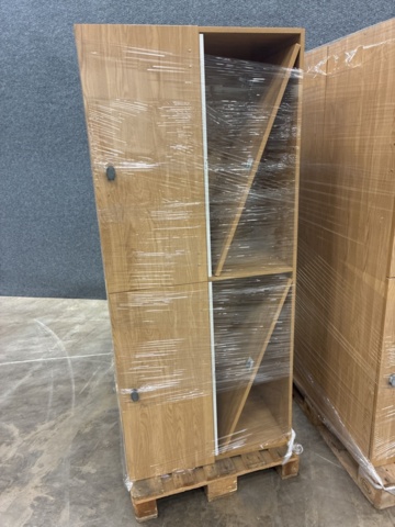 1476825-14 6 sections with changing cabinets