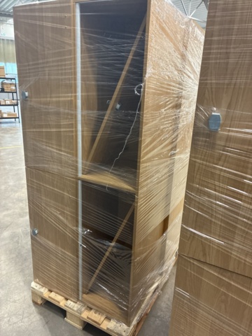 1476825-22 6 sections with changing cabinets