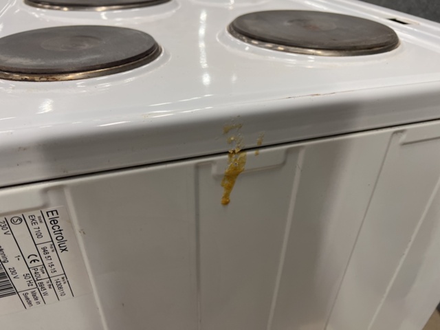 1477081-7 Stove Electrolux EKE7100