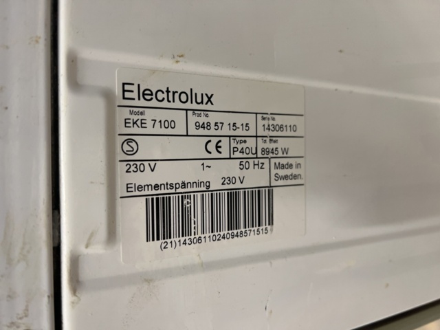 1477081-8 Stove - Electrolux EKE7100