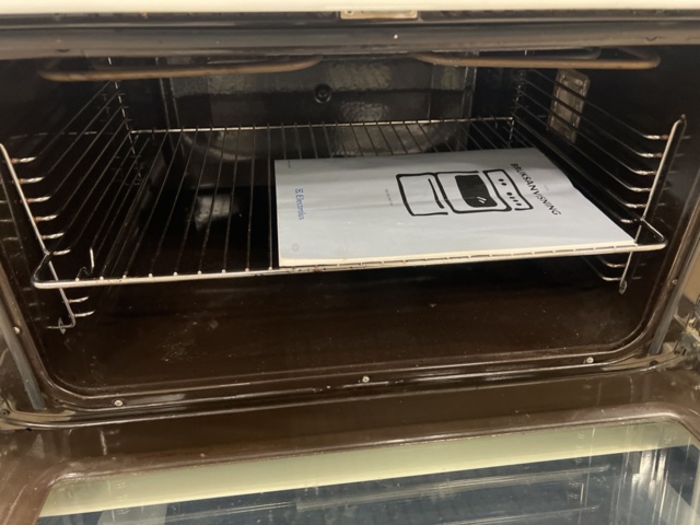 1477081-10 Stove Electrolux EKE7100