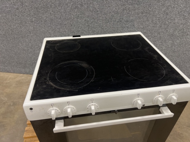 1477082-3 Stove Electrolux EKC7051BOW