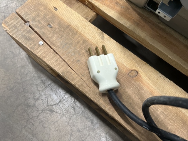 1477082-7 Stove Electrolux EKC7051BOW