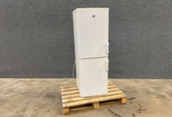 1477085 Fridge & freezer Electrolux ERB22011W