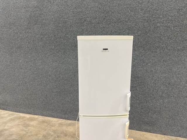 1477085-2 Fridge & freezer Electrolux ERB22011W