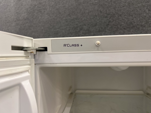 1477085-5 Fridge & freezer Electrolux ERB22011W